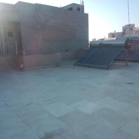 Hotel Mahalaxmi Dwārka Kültér fotó